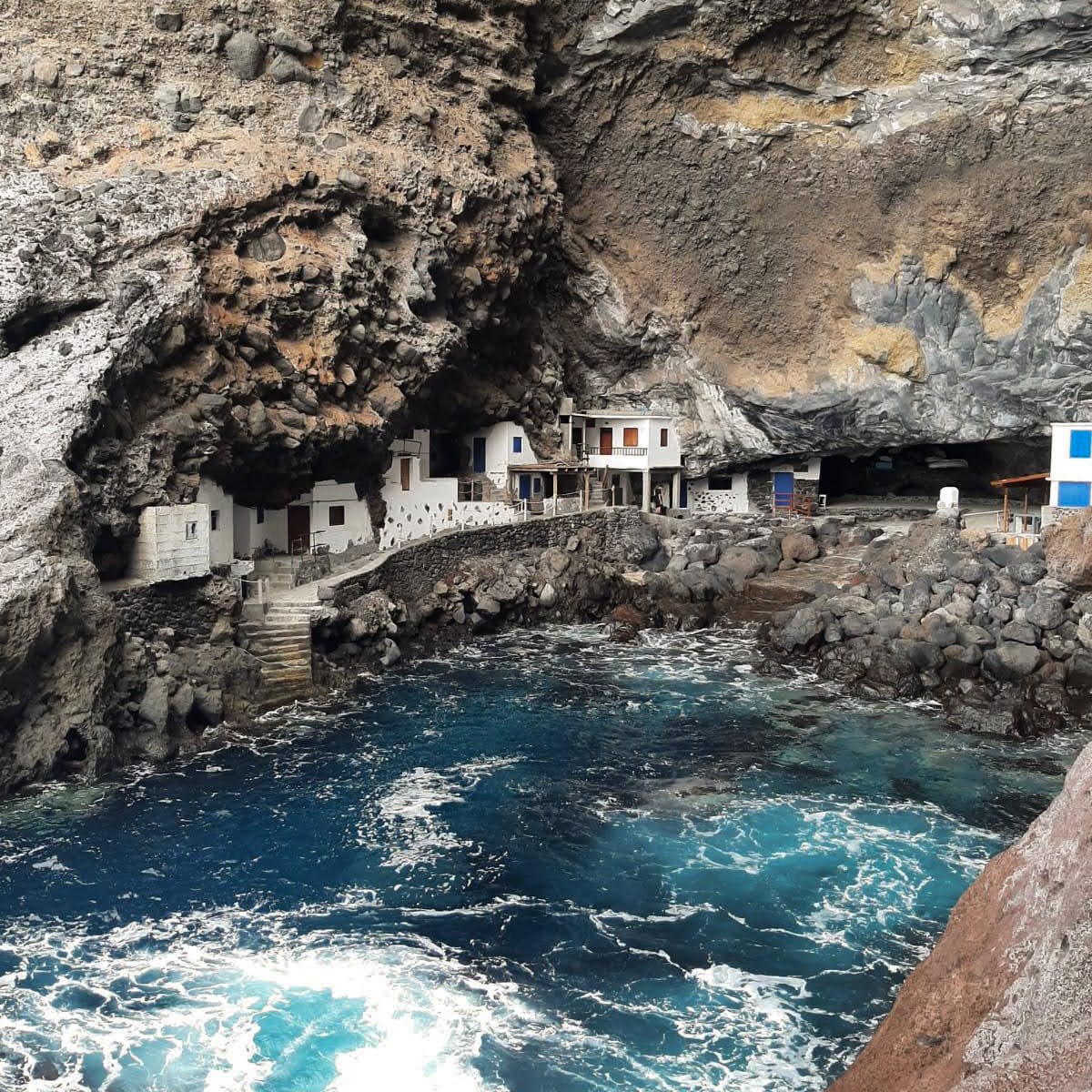 Poris de Candelaria with the cabins built in the caves