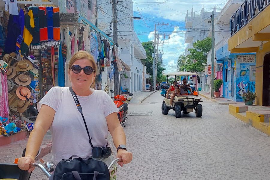 Best travel tips Mexico, rent a bike!